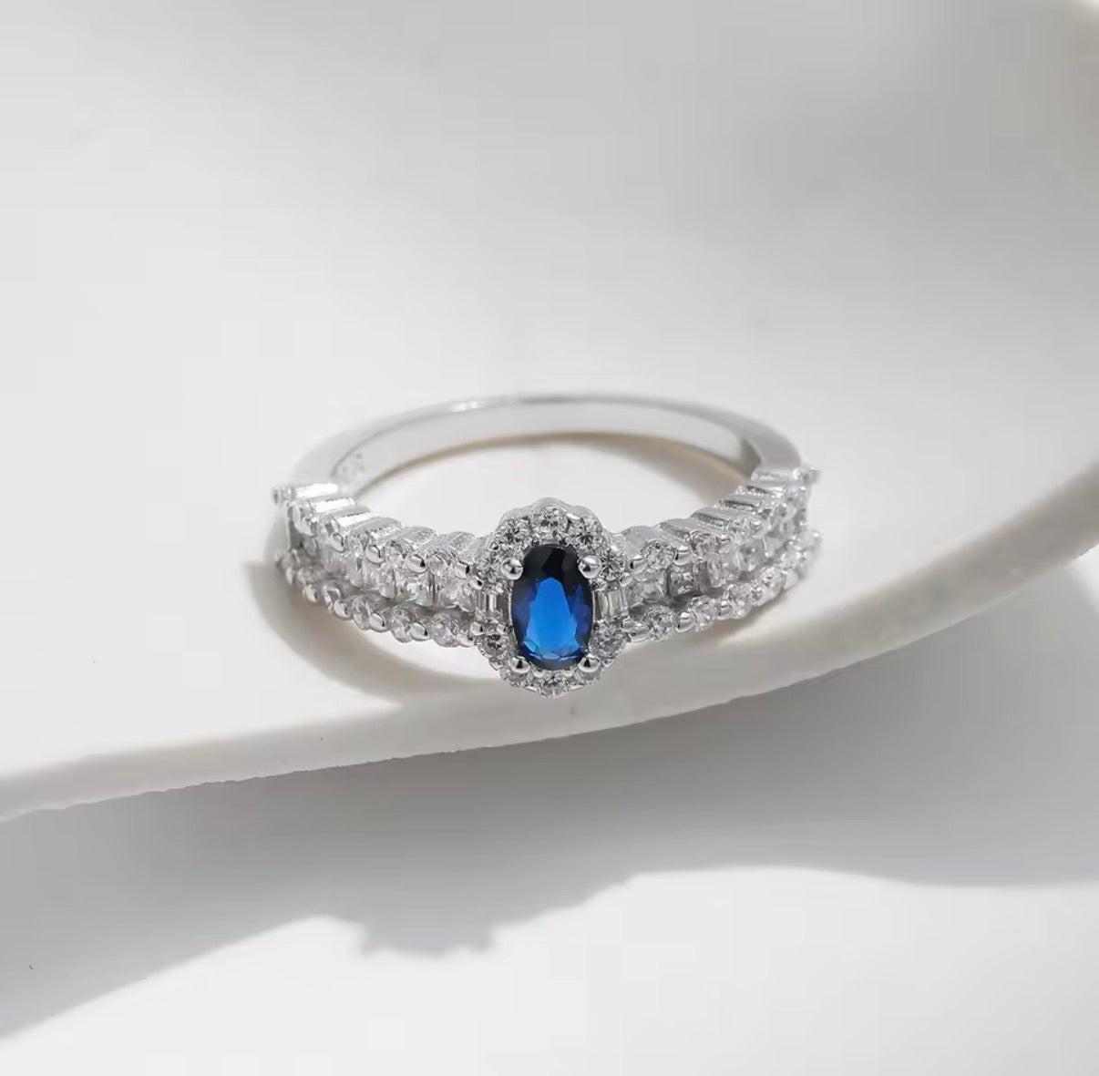 Bloo & Co Mini Oval Dark Blue Ring.
